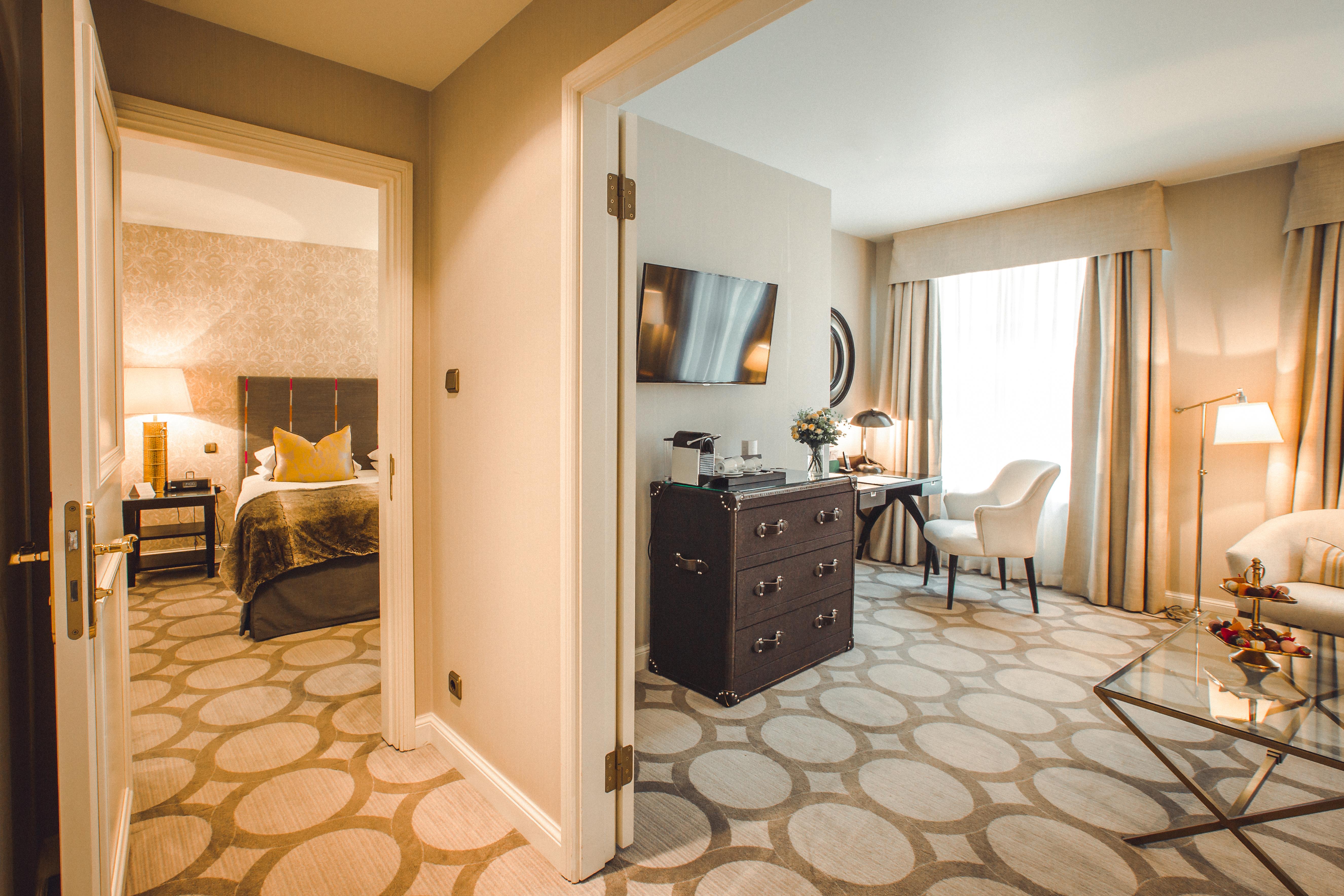 Grand Palace - Small Luxury Of The World Hotel Riga