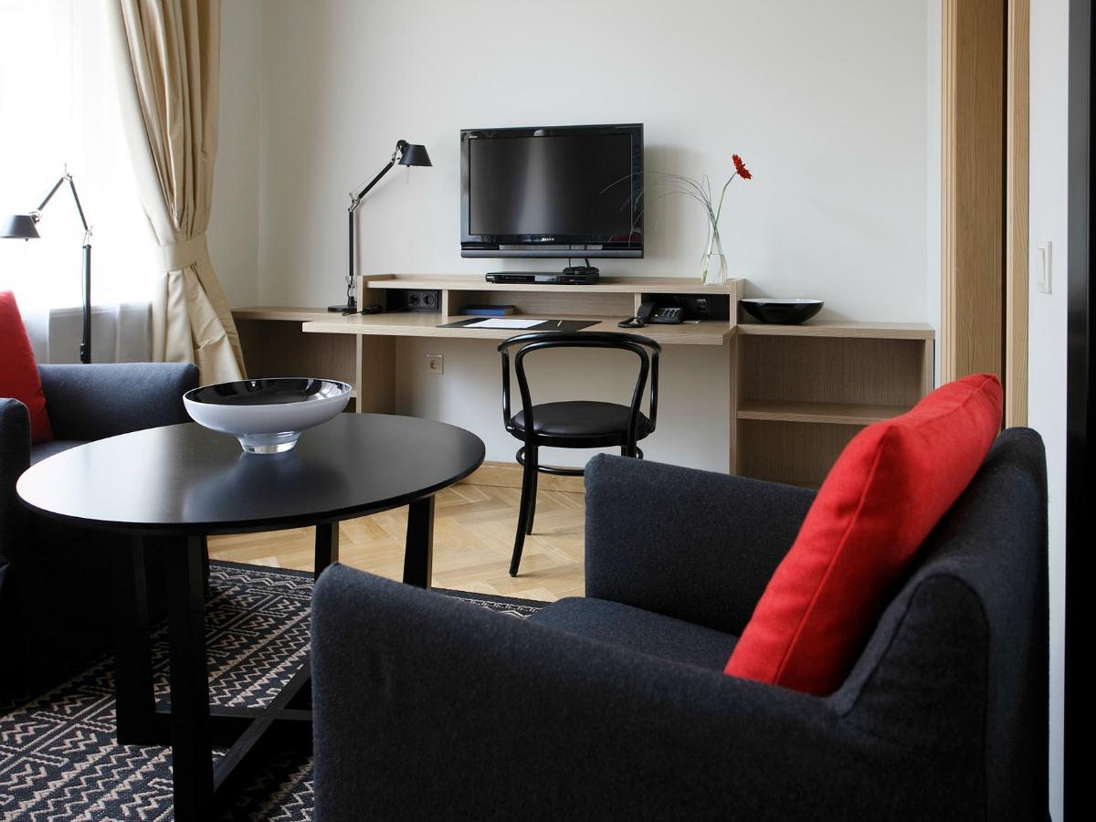 Neiburgs Hotel 4*