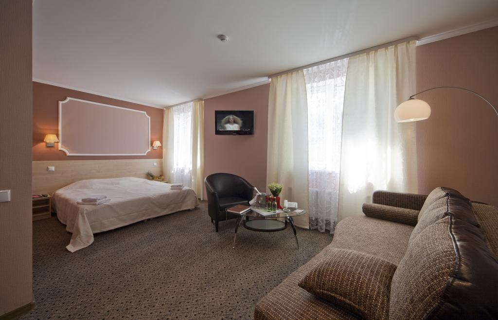 Hotel With Free Parking Riga