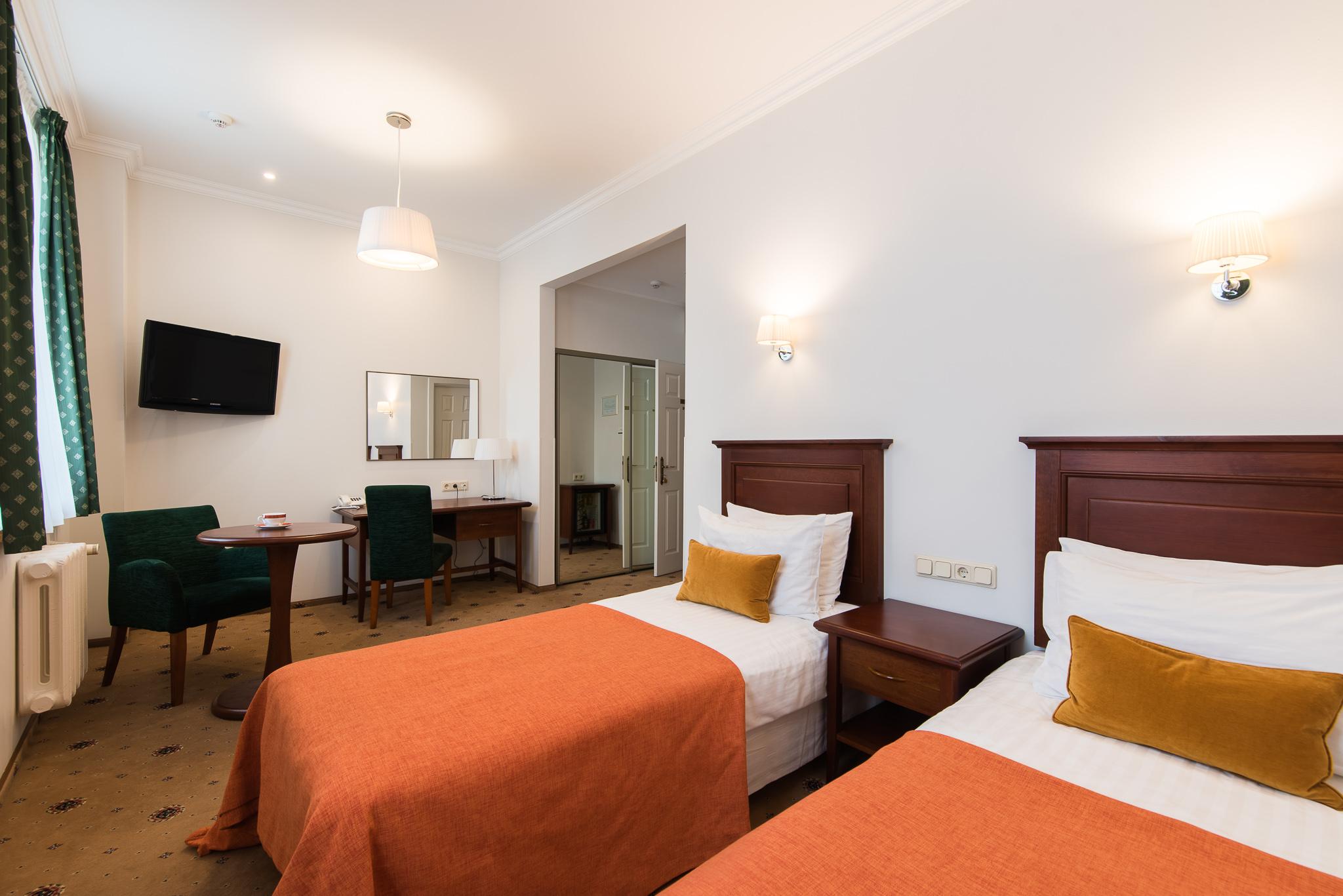Hotel Hestia Draugi 4*
