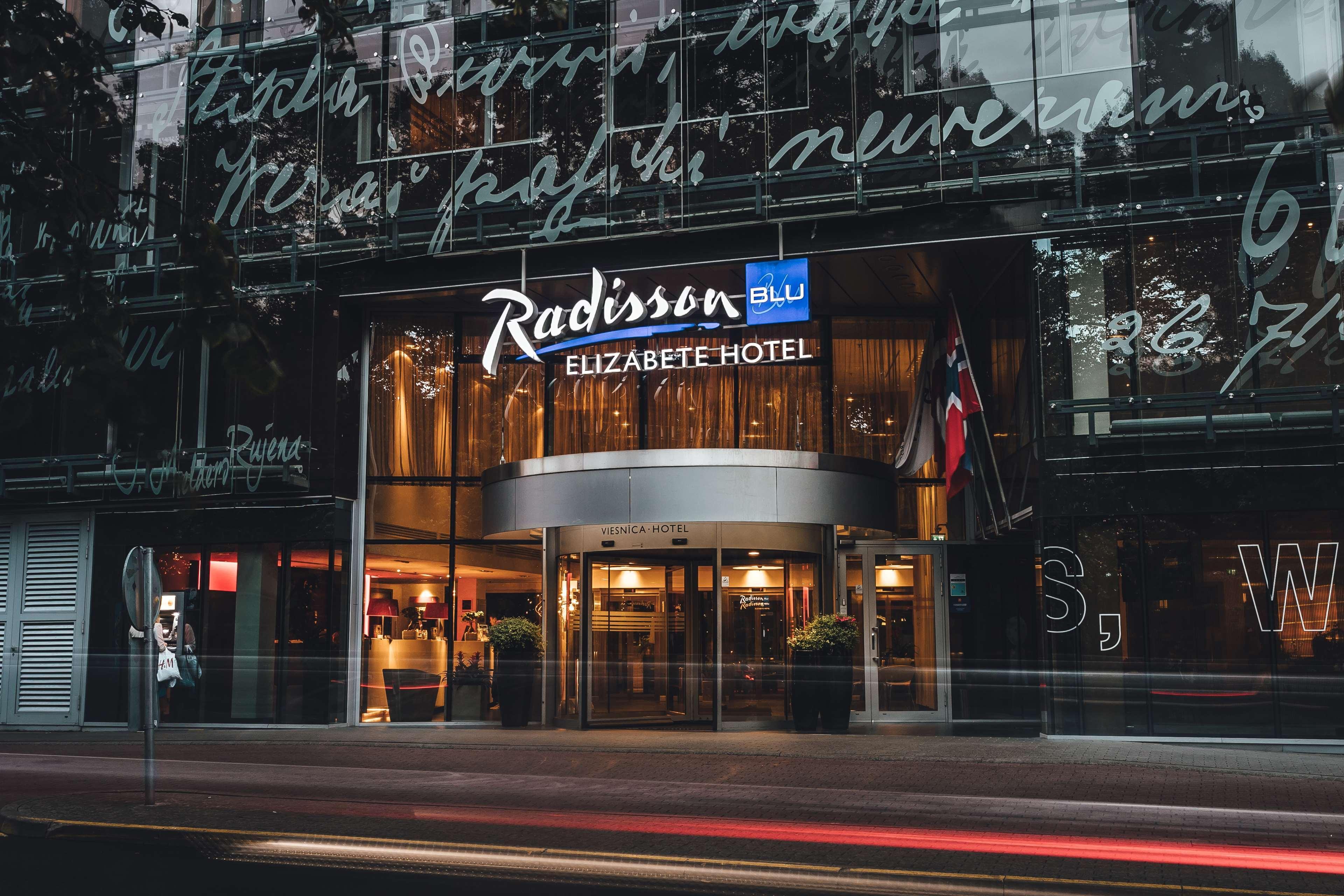 Radisson Blu Elizabete Hotel, Khách sạn 4*