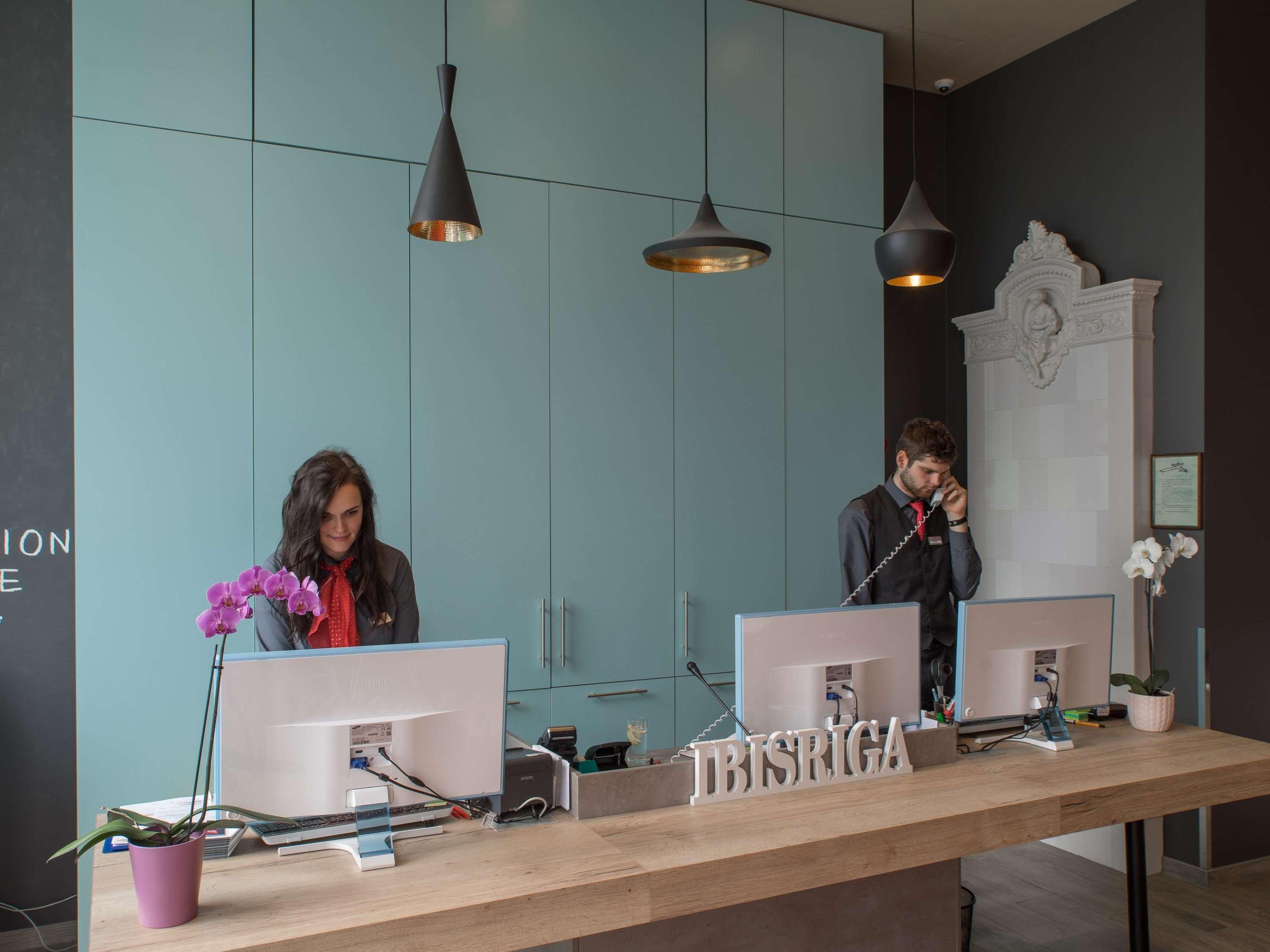 Ibis Centre Hotel 3*