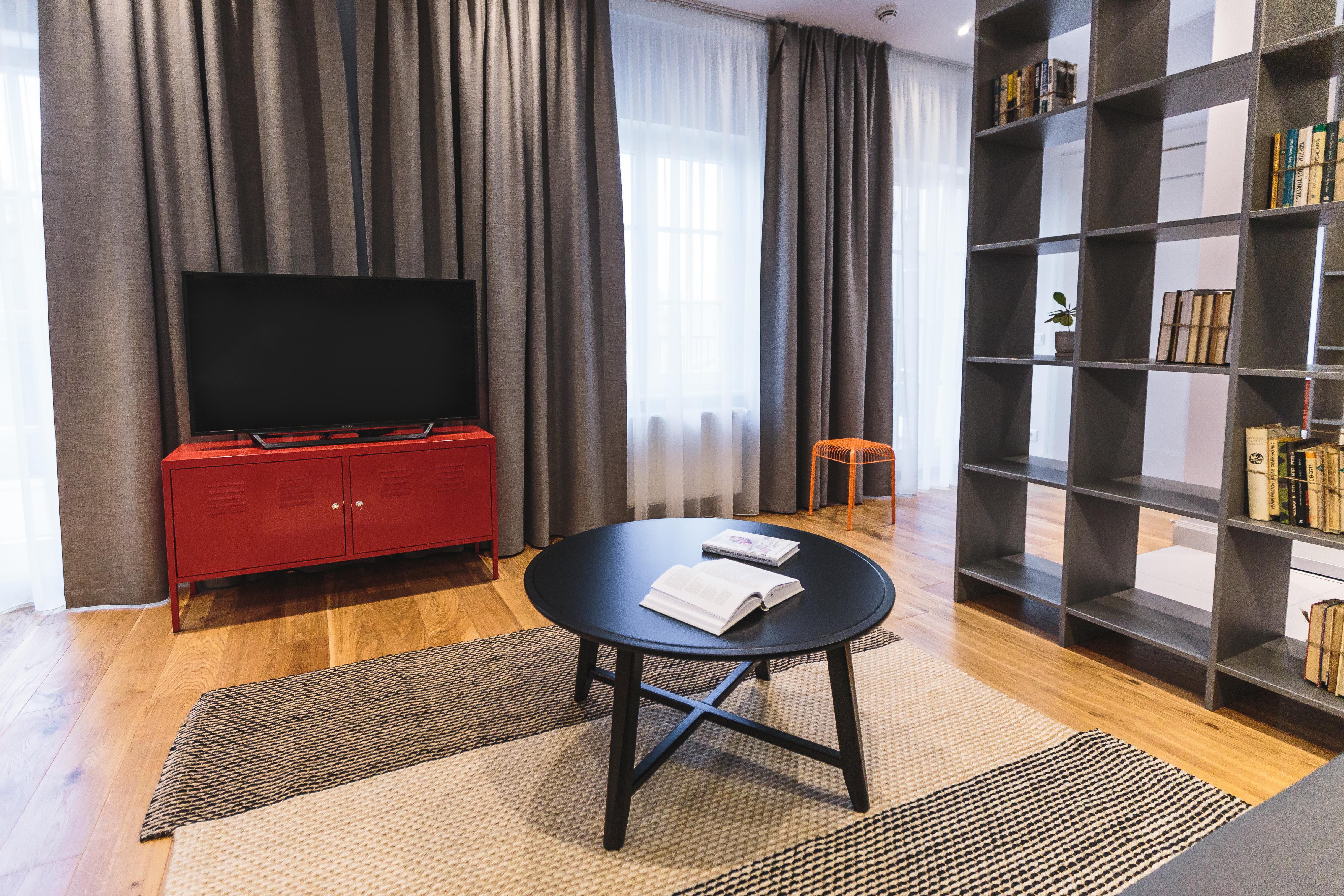 Aparthotel Lux - Skolas Riga