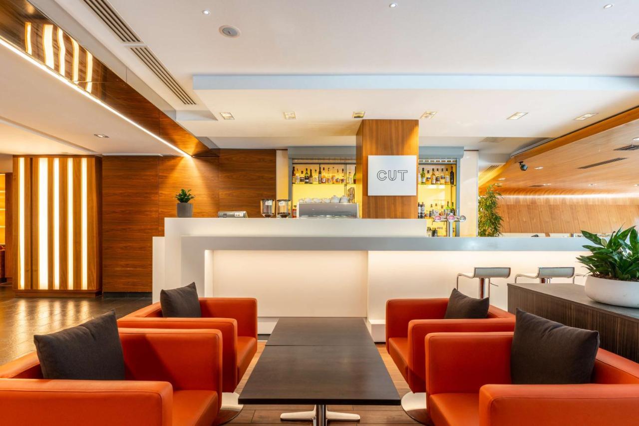 Radisson Blu Elizabete Hotel, Khách sạn 4*