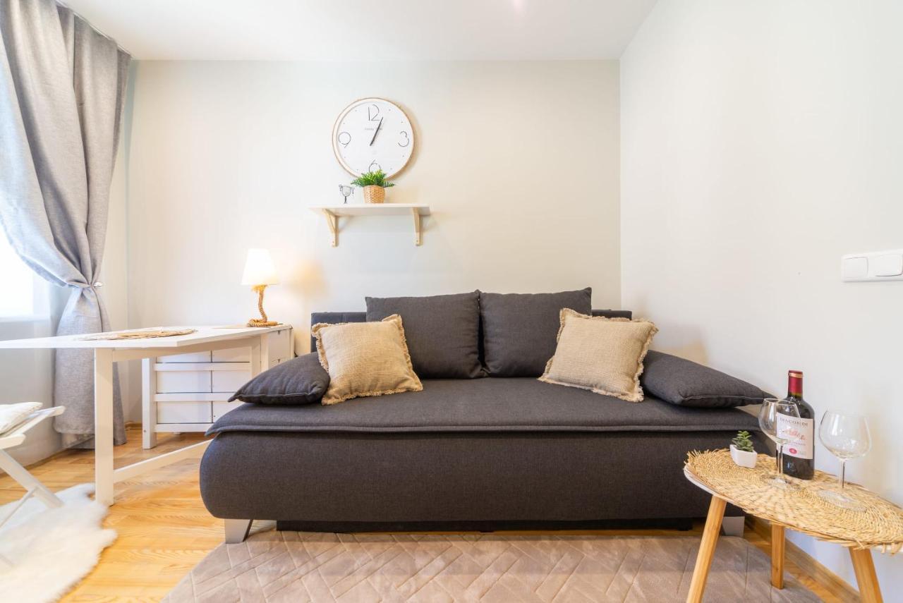 Appartement Valdemara Design In Center Riga