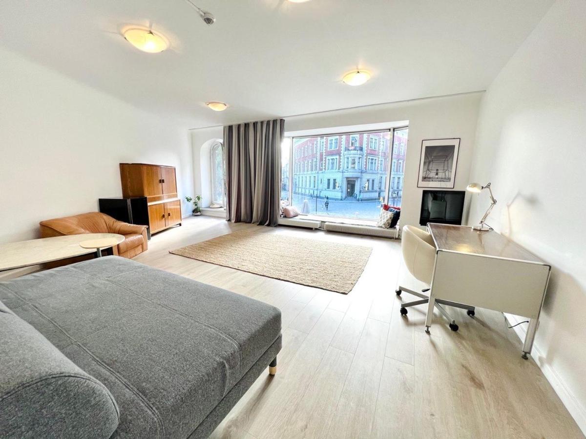 Apartment Dome Square