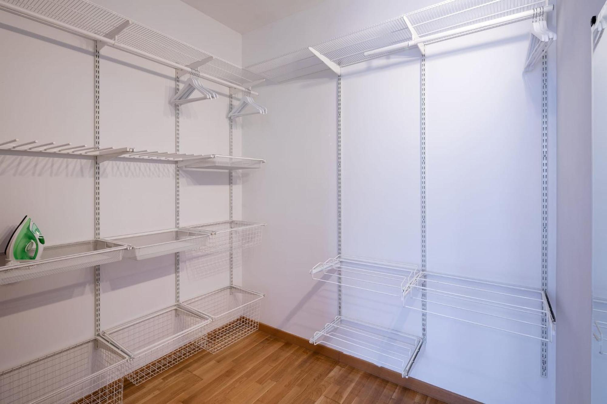 Huoneisto Ziedondarza Park One Bedroom With Balcony Riika