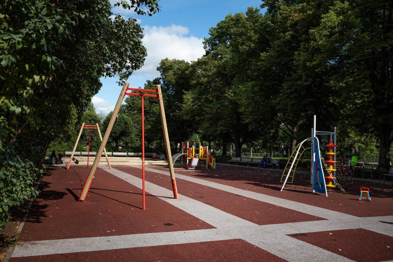 Huoneisto Ziedondarza Park One Bedroom With Balcony *