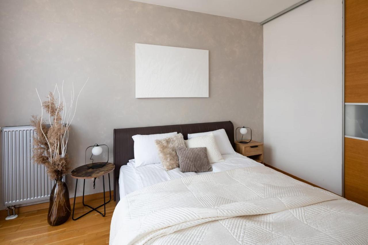 Ziedondarza Park One Bedroom With Balcony