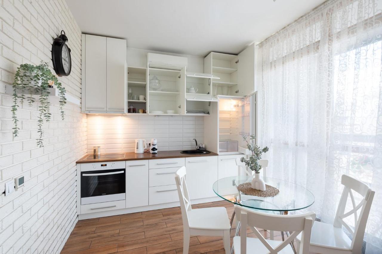 Ziedondarza Park One Bedroom With Balcony Huoneisto