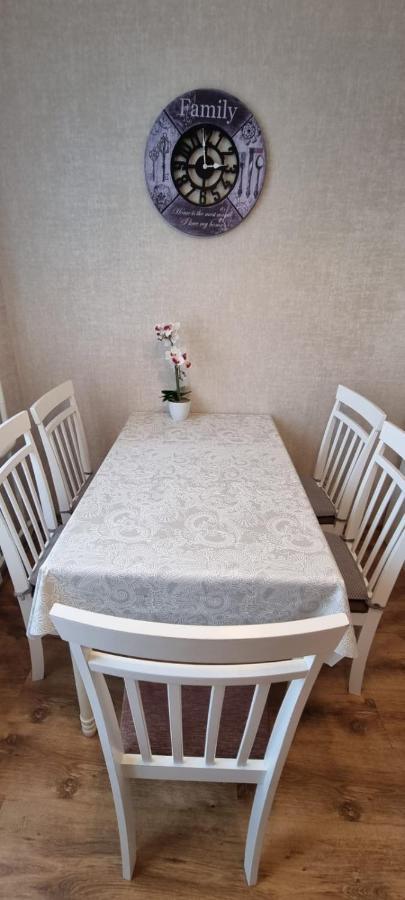 2 Bedroom Lux Apartment