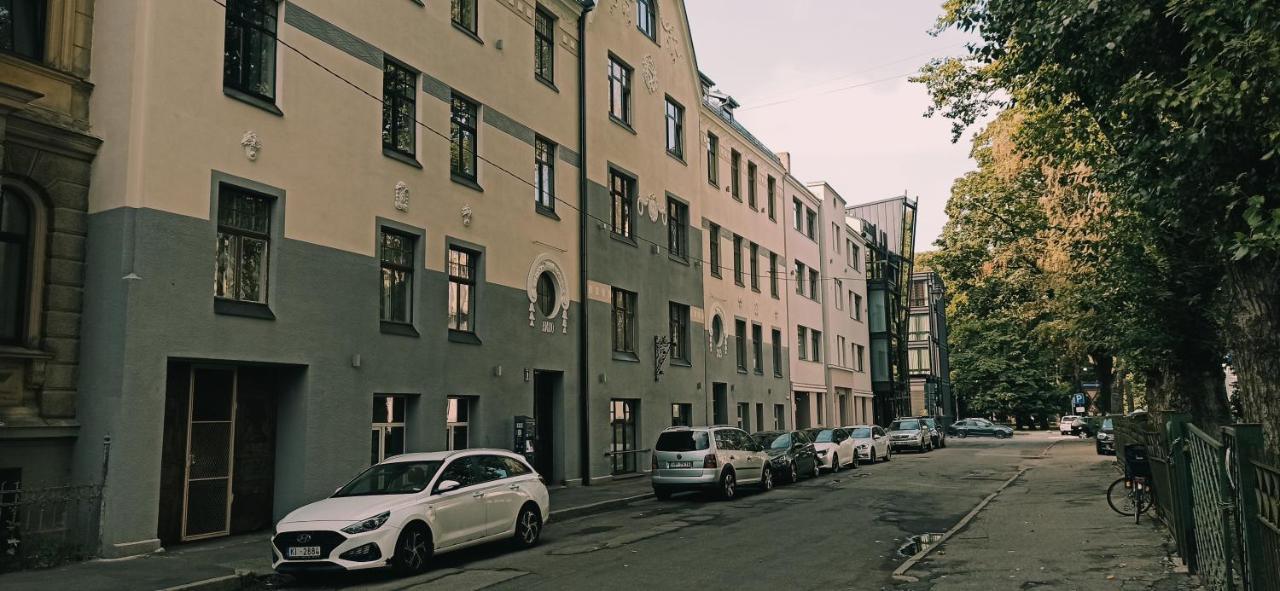 V311 Riga