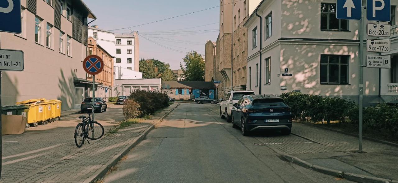 V311 * Riga