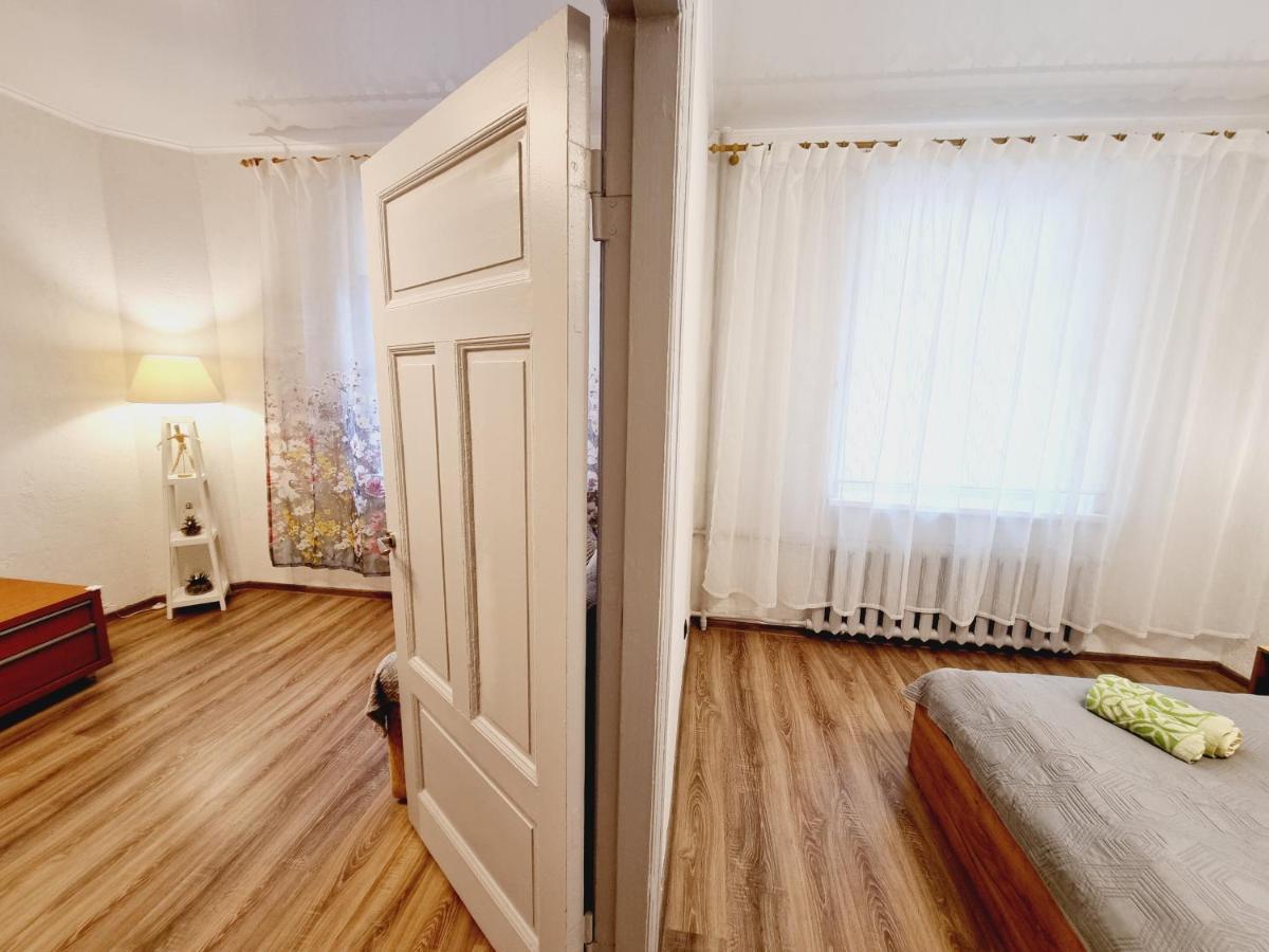 Apartment V311