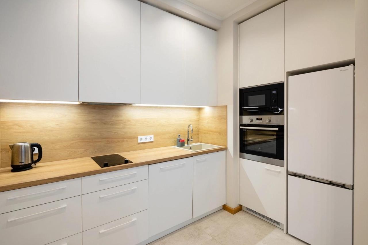 Apartment Riverside Design With Underground Private Parking Riga
