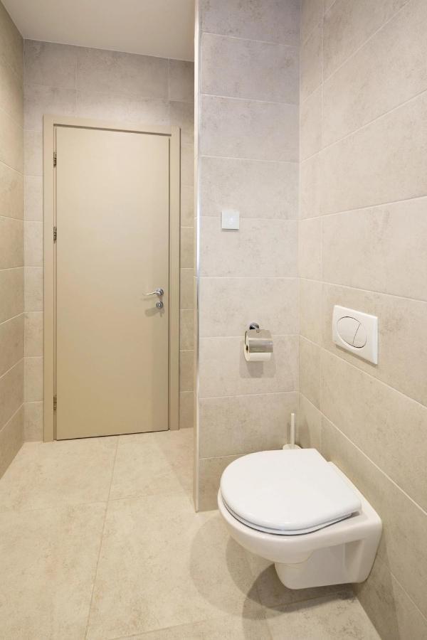 Apartment Riverside Design With Underground Private Parking *