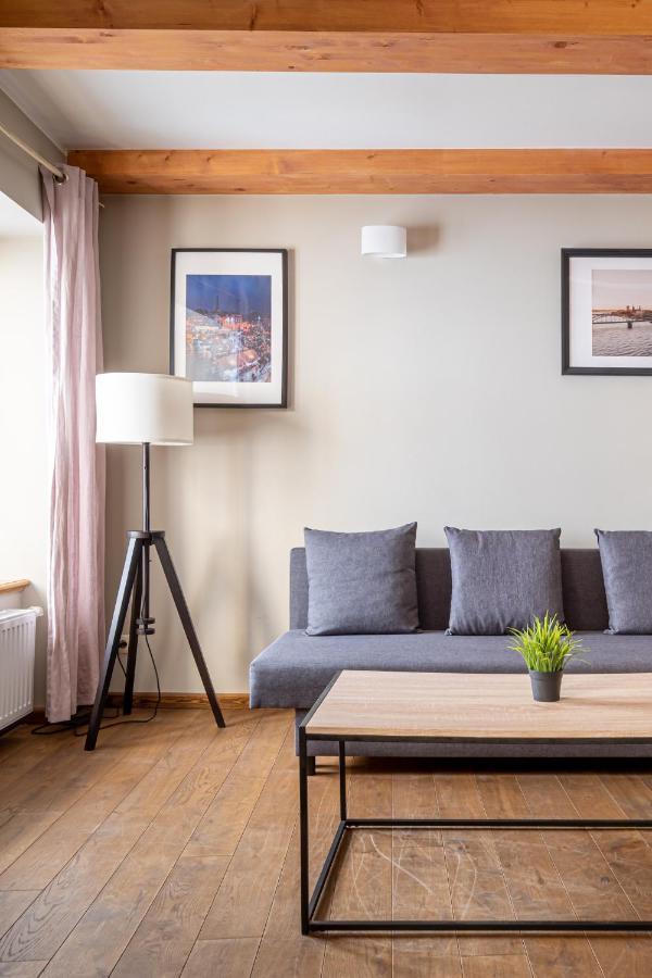 Enjoy Old Town Vibes In 1716 Laipu With 4 Stylish And 1 Penthouse *