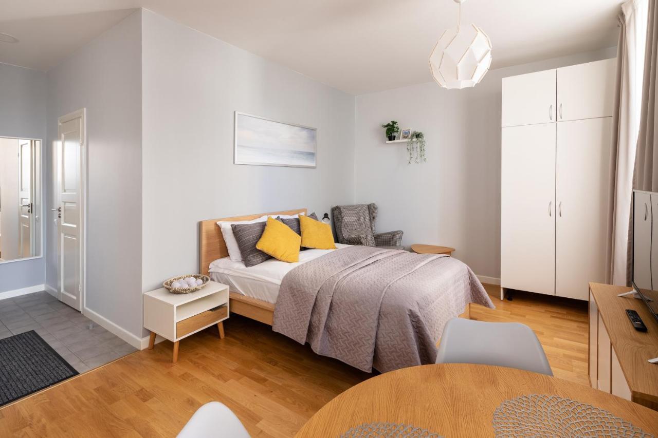 Apartment Residential Barona In Centre