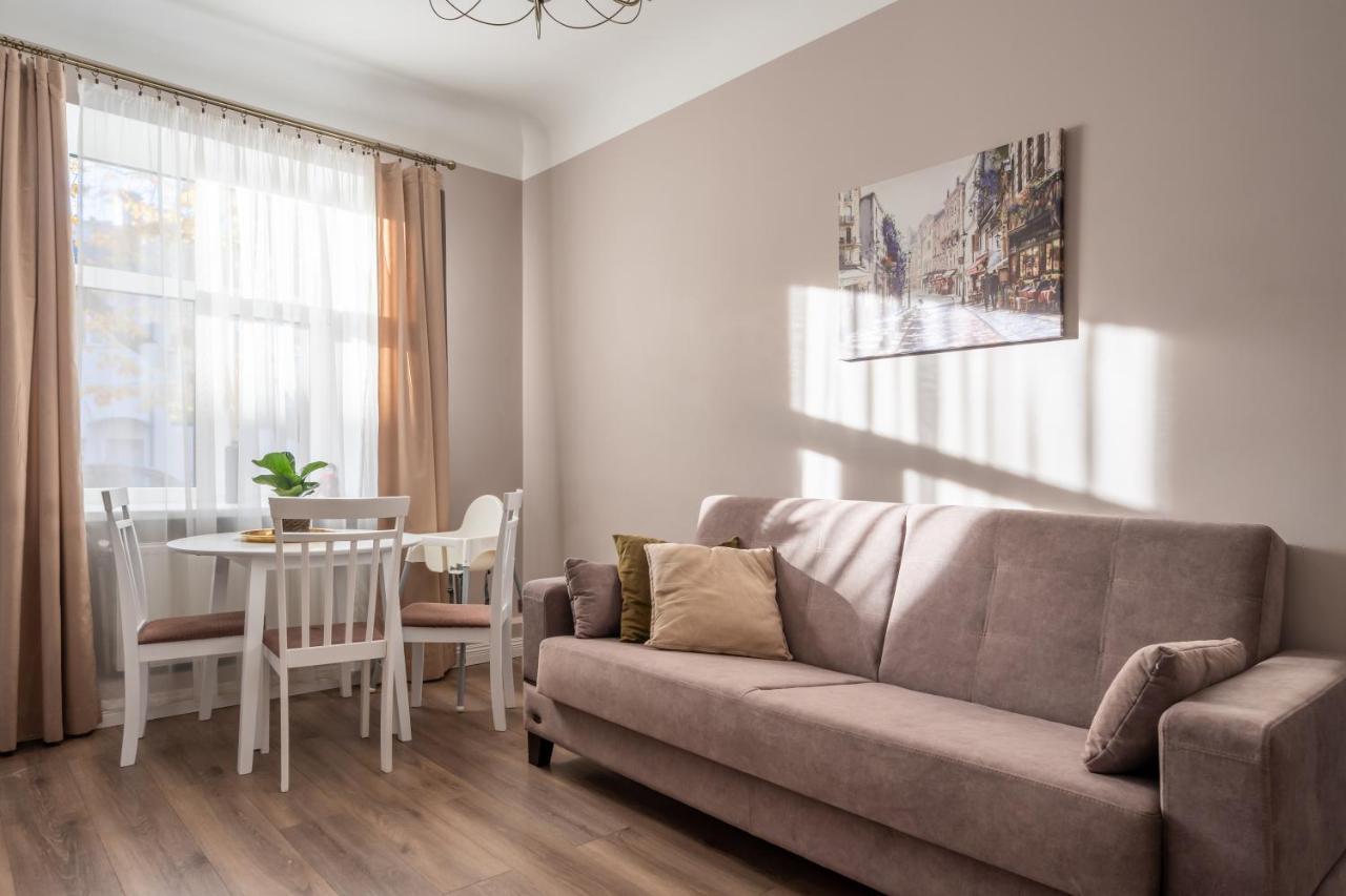 Stylish Latvian Classic 1-bedroom Near Center, Parks & Public Transport Links