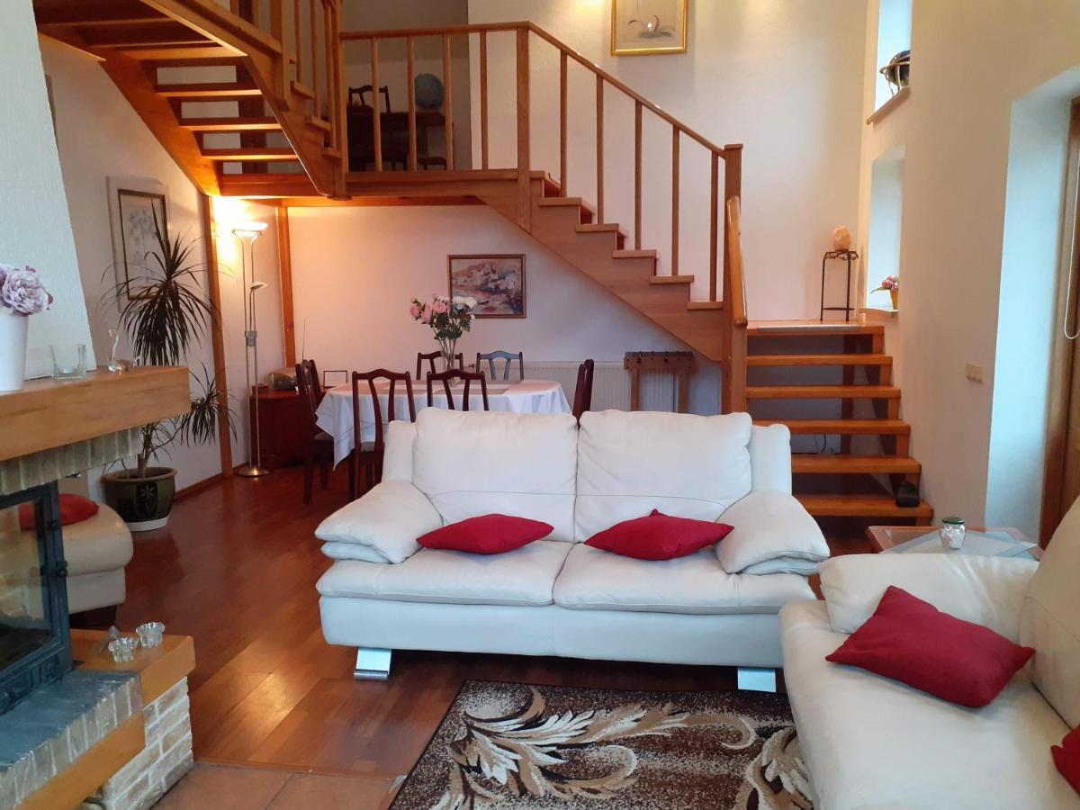 Nhà nghỉ Forest Edge House *