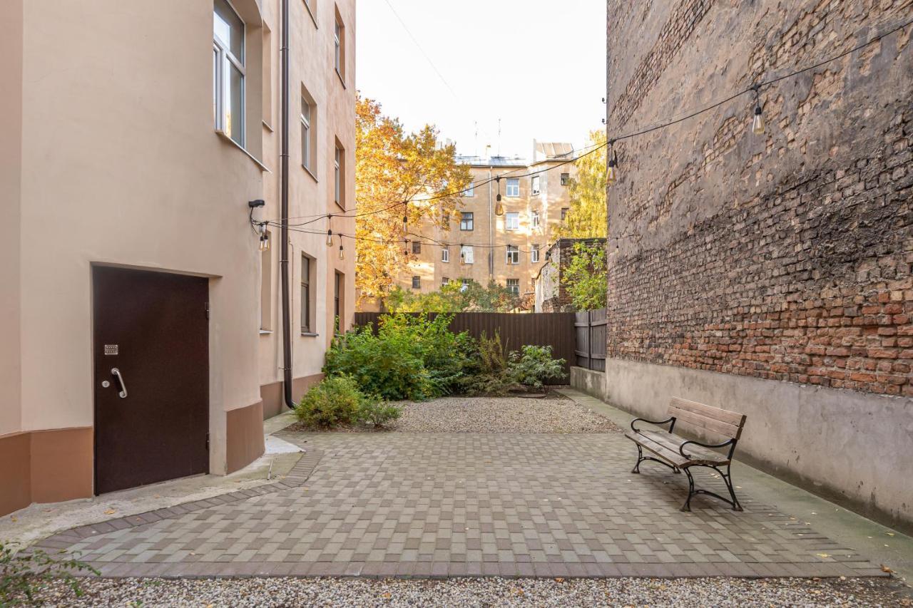 Stylish Latvian Classic 1-bedroom Near Center, Parks & Public Transport Links Apartment