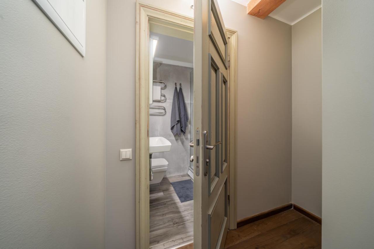 Enjoy Old Town Vibes In 1716 Laipu With 4 Stylish And 1 Penthouse *