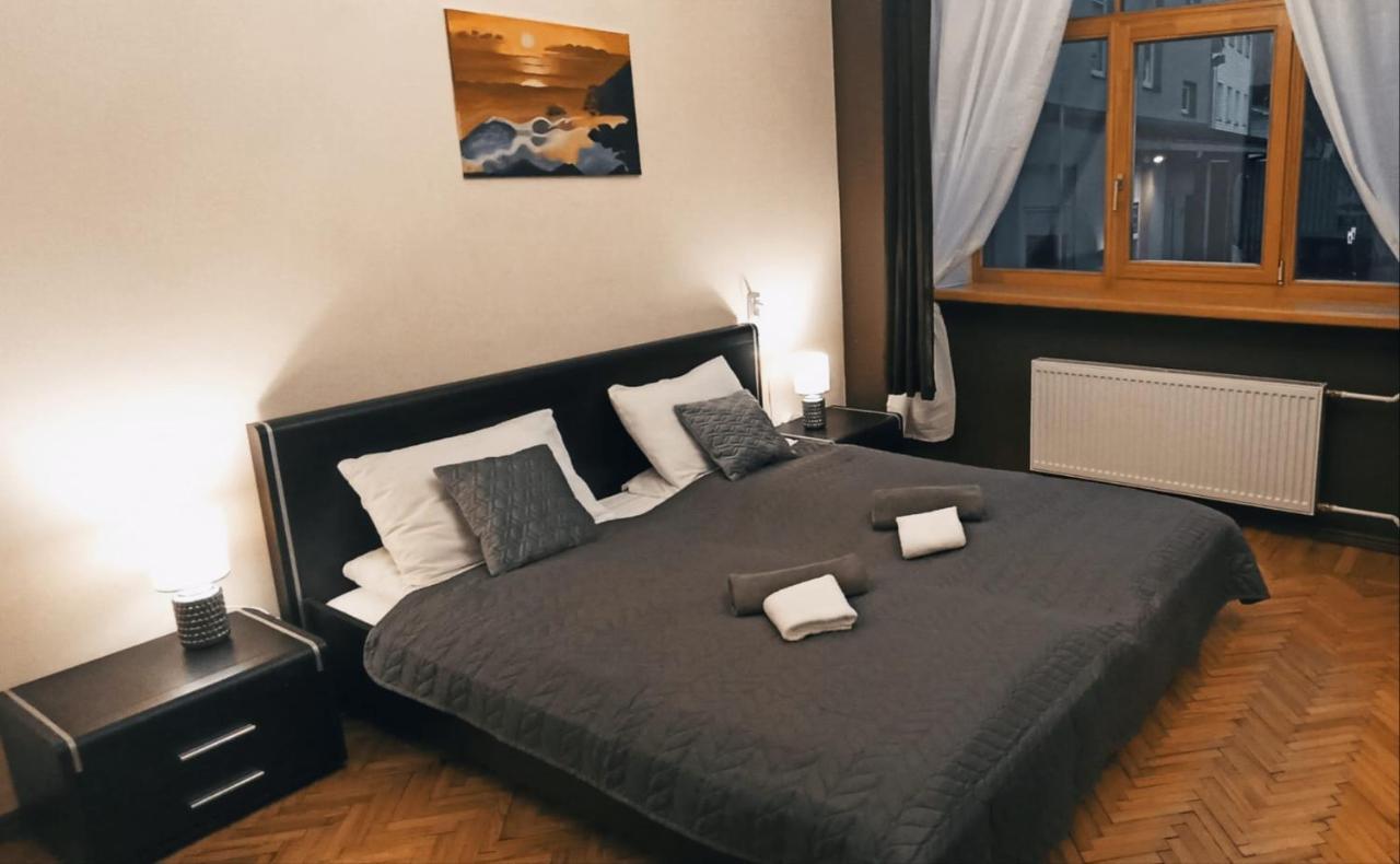 Ideally Located Center 2 Bedrooms Spacious Korter *