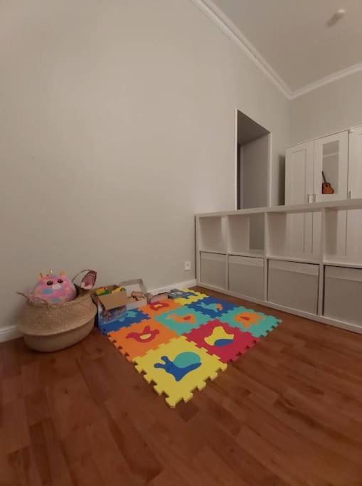 Apartment Spacious, 3-bedroom In Riga