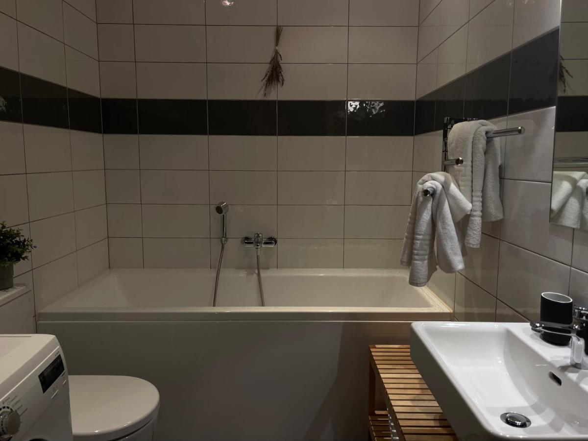 Riverpark - One-bedroom Near Downtown Căn hộ