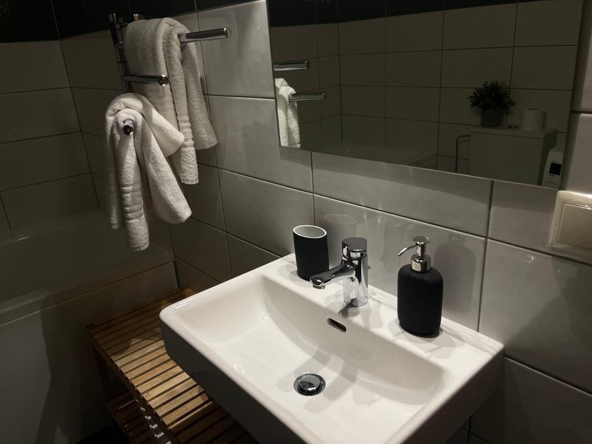 Riverpark - One-bedroom Near Downtown Căn hộ *