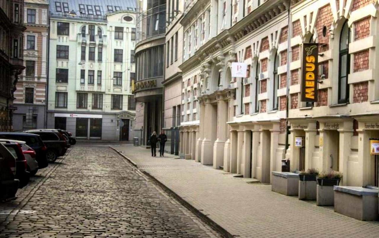 Center - Quiet - 5 Min To Old Town & Nflx *