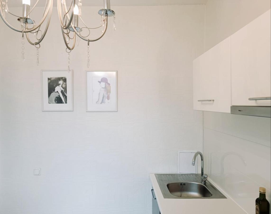 Center Cozy Studio Apartment Riga