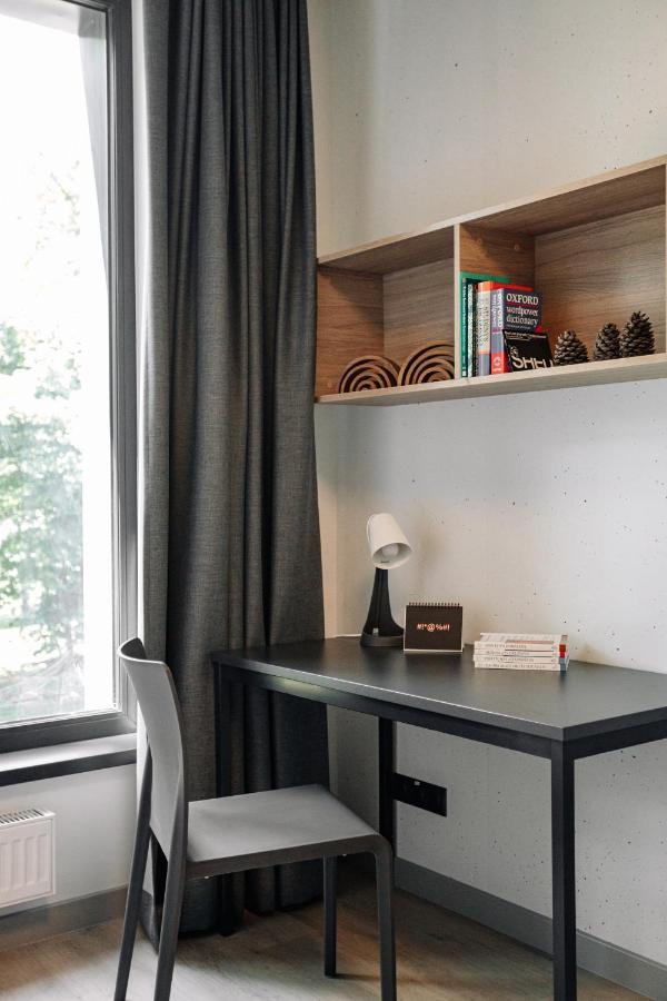 Vibrant Studios, - Sk Apartment *