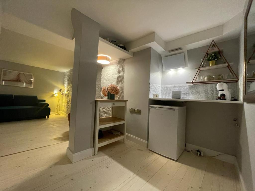 Apartment Budget Apartment In Old City