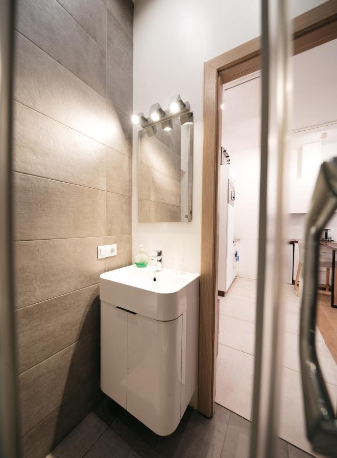 Huoneisto Trendy Top-floor In Heart Of Riga, Near Bars & Culture