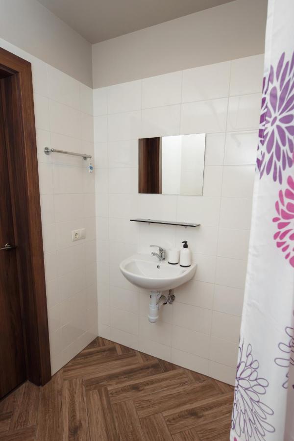Rvr Smart Apart 203 *