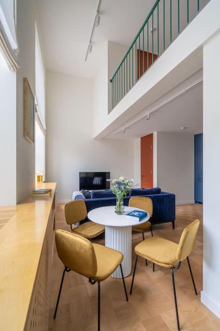 Designer Loft In The City Center * Riga
