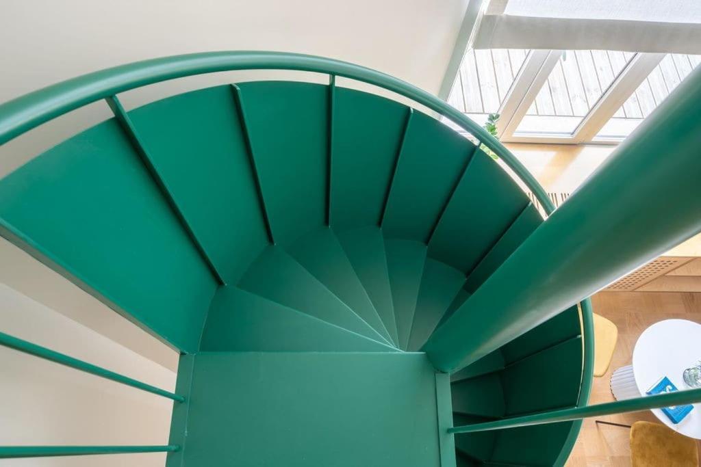 Designer Loft In The City Center Riga