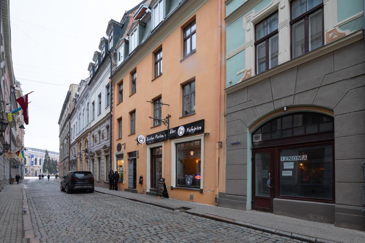 Apartamento Old Town Charm One Bedroom Spacious Loft Nearby The Livu Square Riga