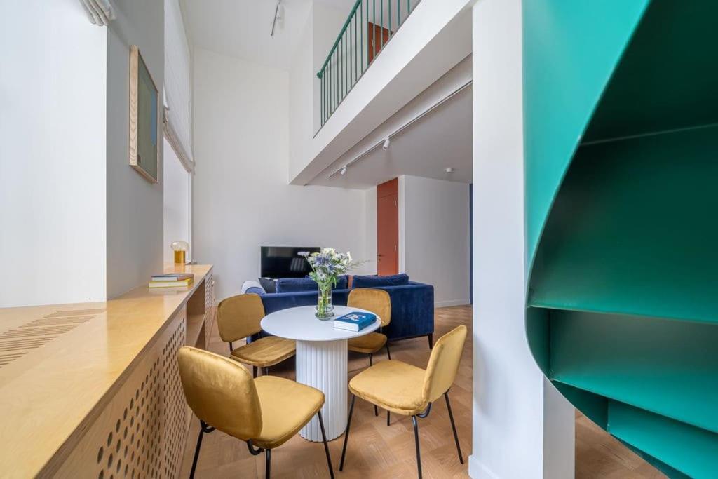 Designer Loft In The City Center Korter Riga