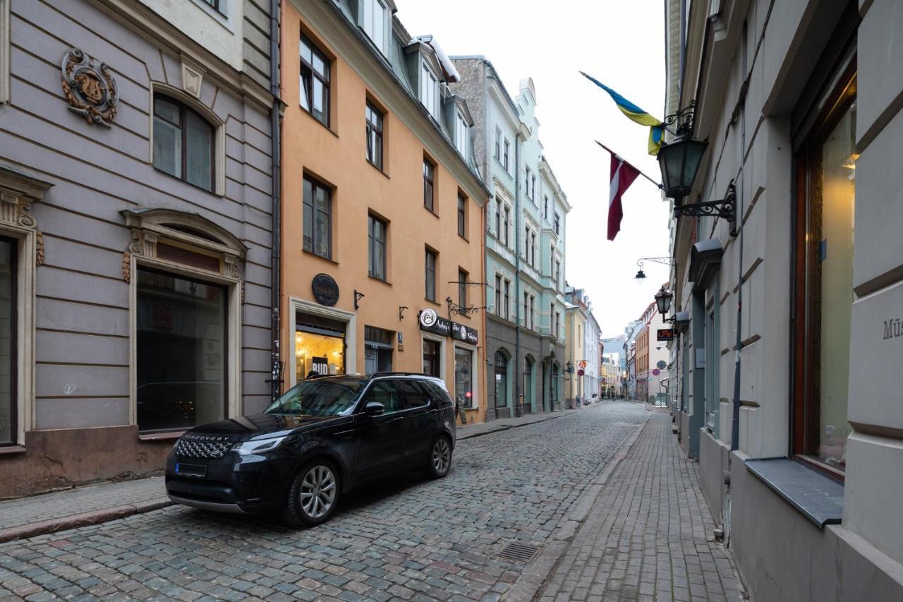 Apartment Old Town Charm One Bedroom Spacious Loft Nearby The Livu Square Riga