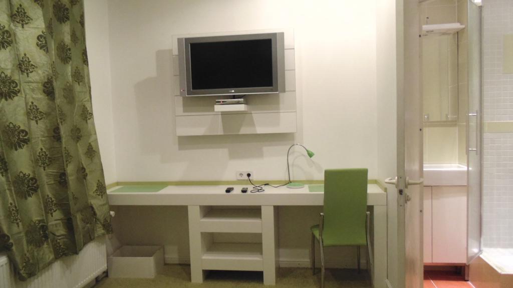 Hotel Atrium 2*