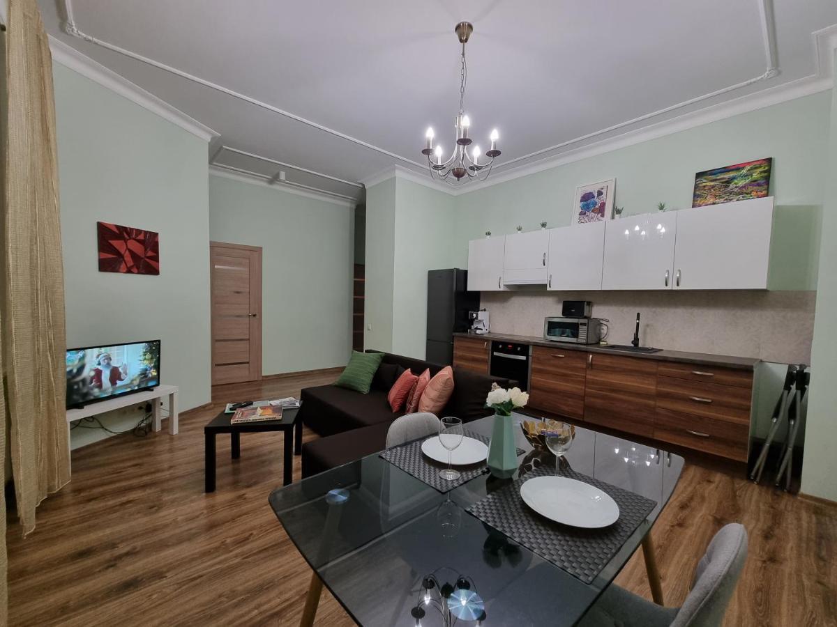 Art Deco One-bedroom In Library House With Free 5g Wifi Apartamento