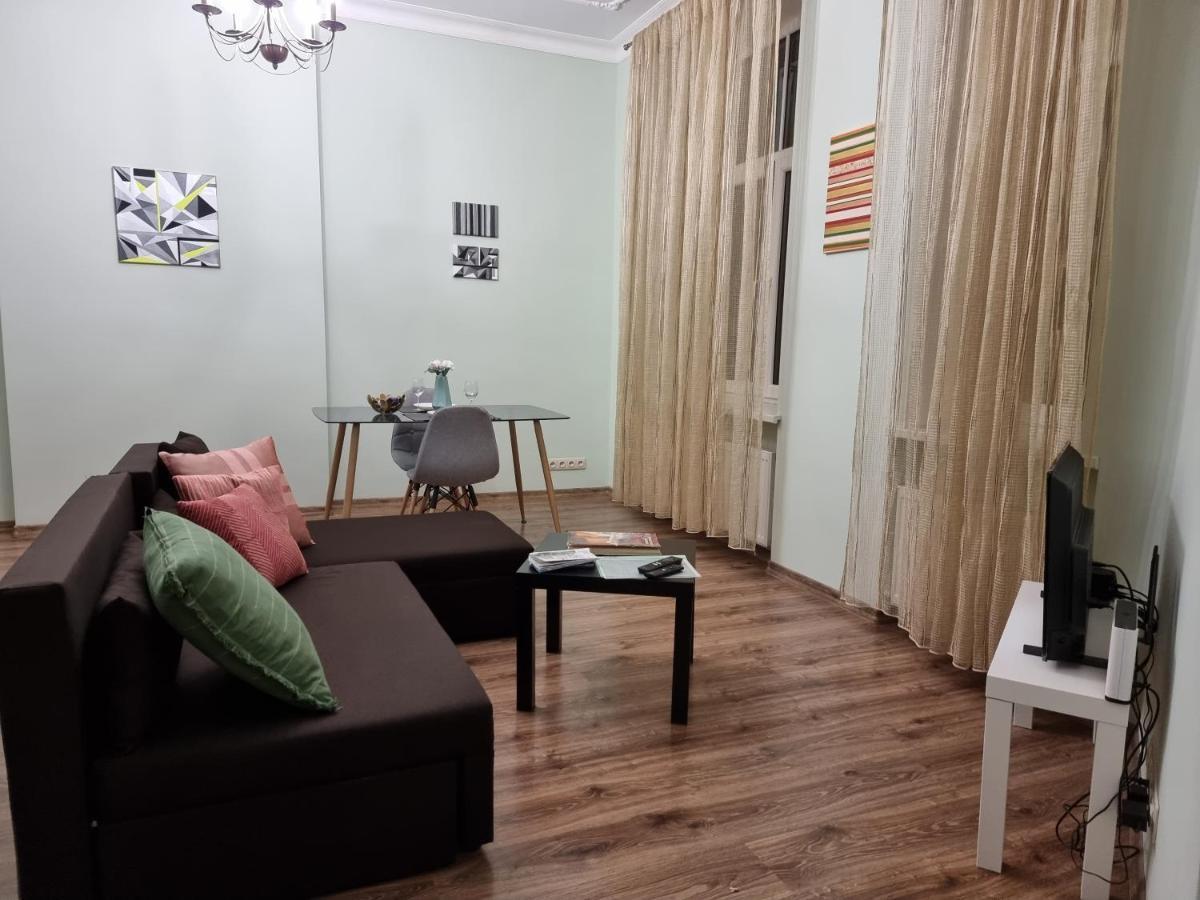 Art Deco One-bedroom In Library House With Free 5g Wifi *