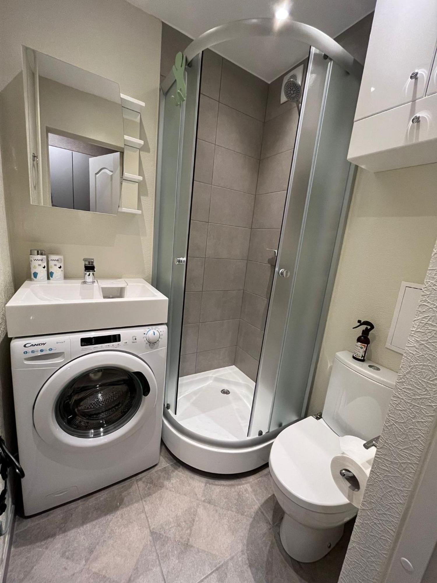 Apartment Beautiful Great Location Free Parking Riga