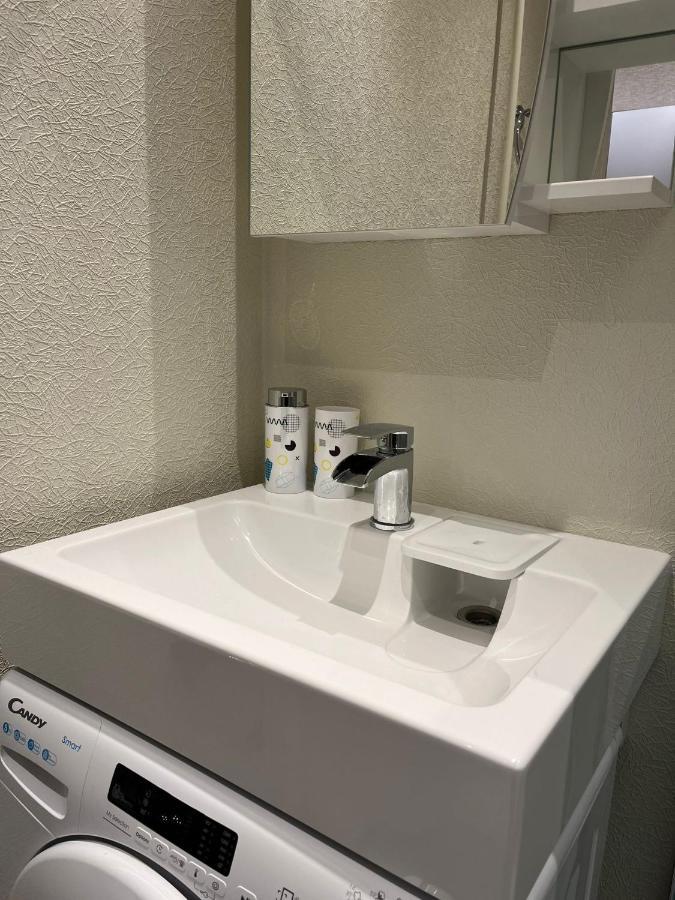 Apartment Beautiful Great Location Free Parking