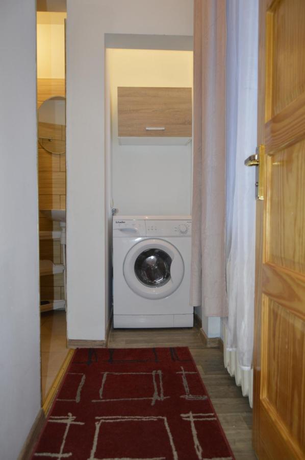 Romantic Apt-great Location- Center-free Parking-self Check-in- Old Town 20 Min * Riga