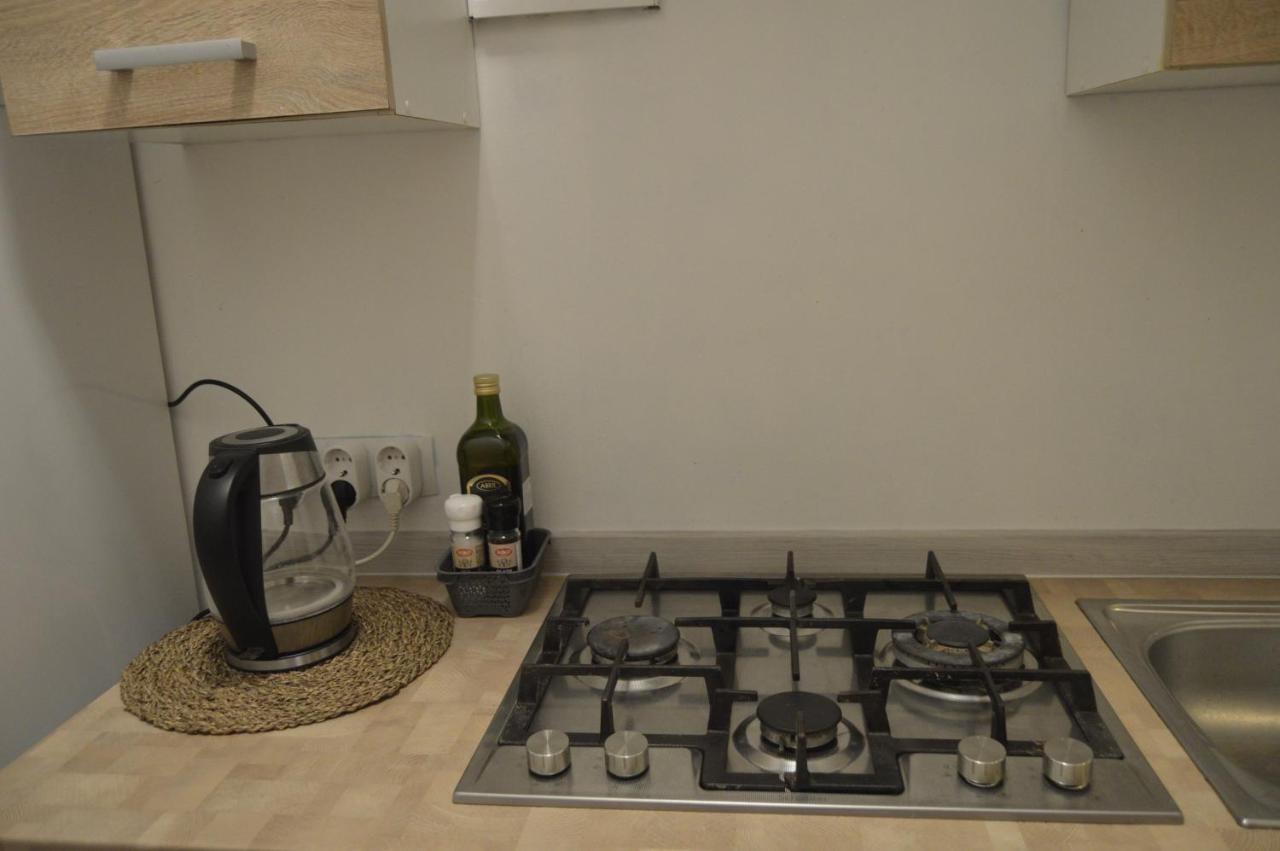 Romantic Apt-great Location- Center-free Parking-self Check-in- Old Town 20 Min * Riga