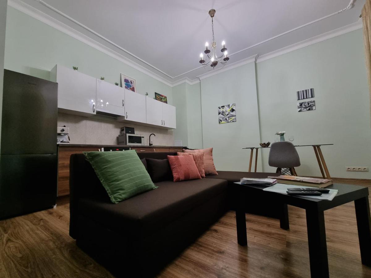 Art Deco One-bedroom In Library House With Free 5g Wifi *