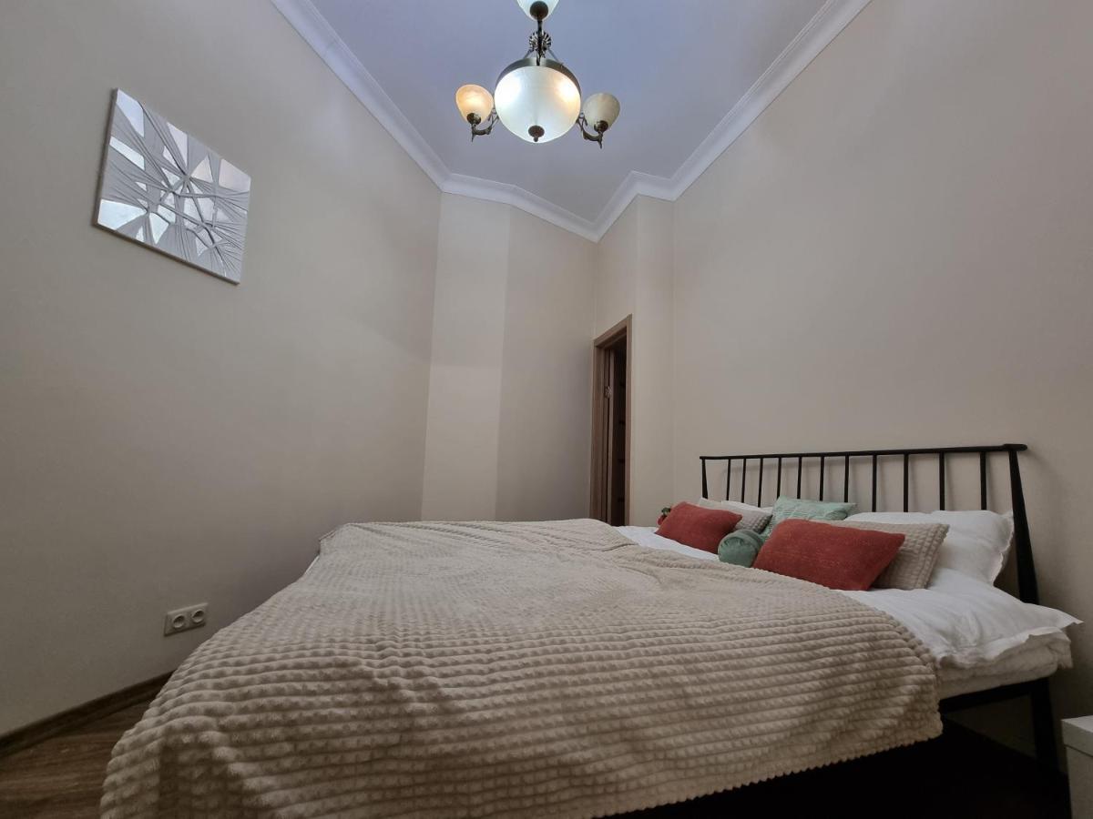 Apartment Art Deco One-bedroom In Library House With Free 5g Wifi *